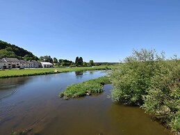 Lavish Holiday Home in Chassepierre With Terrace