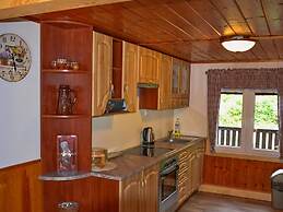 Home With Well-kept Fenced-in Rice on the Shore