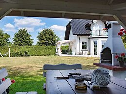 A Luxury Villa in a Seaside Village.living Room, 2 Bedrooms, 2 Bathroo