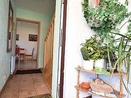 Quaint Apartment in Pepelow near Sea