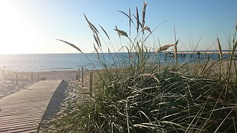 Quaint Apartment in Pepelow near Sea