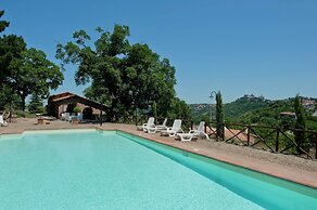 Mansion in Montefiascone Near Rocca dei Papi