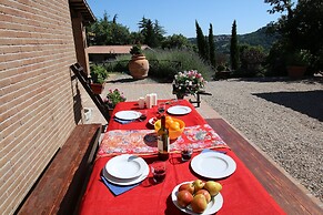 Mansion in Montefiascone Near Rocca dei Papi