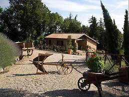Mansion in Montefiascone Near Rocca dei Papi