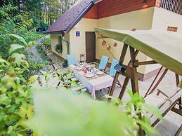 Lovely Holiday House With Big, Private Garden, Near Well Known SPA Cen