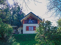 Lovely Holiday House With Big, Private Garden, Near Well Known SPA Cen