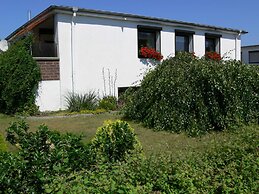 Ferienwohnung Rerik mit Eingezaeuntem Garten