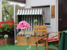 Ferienwohnung Rerik mit Eingezaeuntem Garten