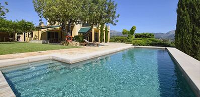 Belvilla by OYO Alzina