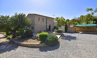 Belvilla by OYO Alzina