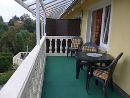 Cosy Apartment With Balcony in Kirnitzschtal