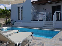Stylish Villa in Loutra with Private Pool & Garden near Sea Beach