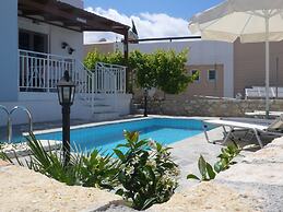 Stylish Villa in Loutra with Private Pool & Garden near Sea Beach