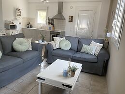 Stylish Villa in Loutra with Private Pool & Garden near Sea Beach