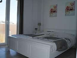 Stylish Villa in Loutra with Private Pool & Garden near Sea Beach