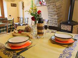 Farmhouse in the Marche With Swimming Pool