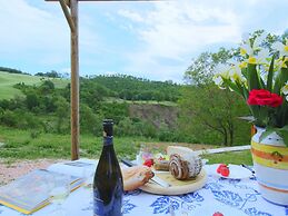 Farmhouse in the Marche With Swimming Pool