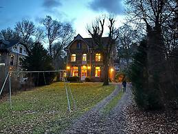 Heritage Villa in Spa With Garden