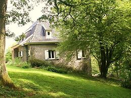 Eco Hilltop Home in Falaen