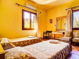 Sprawling Vlilla in Malades