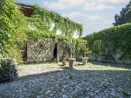 Family Countryside Retrete