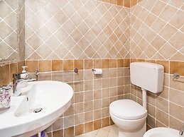 Family Countryside Retrete