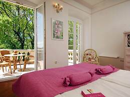 Exclusive Villa with Private Pool & Huge Fenced Property near Dubrovni