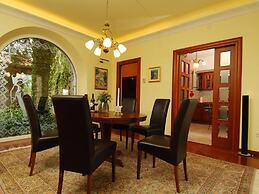 Exclusive Villa with Private Pool & Huge Fenced Property near Dubrovni