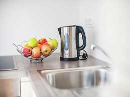 Luxury Apartment With Private Balcony in Quiet Area