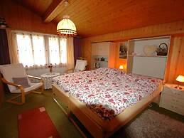 Pristine Home in a Charming Village, Large Grassy Sunbathing Area, Vie