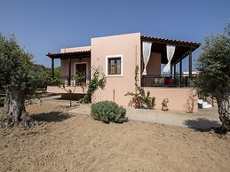 Modern Holiday Home in Sfakaki