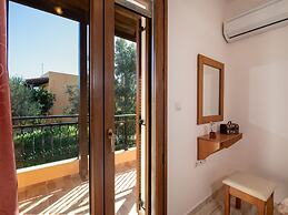 Modern Holiday Home in Sfakaki