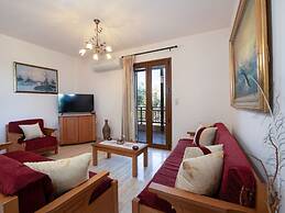 Modern Holiday Home in Sfakaki