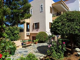 New Small Apartmentcomplex in Village of Prinès near Rethymnon