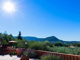 Nice Farmhouse in Montecatini Terme with Sauna & Hot Tub