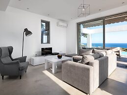 Sea View Villa in Kalythies with Private Pool near 3 Beaches