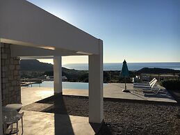 Sea View Villa in Kalythies with Private Pool near 3 Beaches