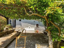 Belvilla by OYO Quaint Villa in Carini With Garden