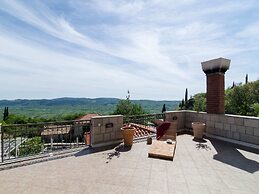 Authentic Villa With Private Pool,hot Tub,covered Terraces,panoramic V