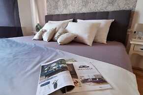 Authentic Villa With Private Pool,hot Tub,covered Terraces,panoramic V