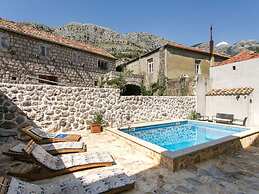 Authentic Villa With Private Pool,hot Tub,covered Terraces,panoramic V