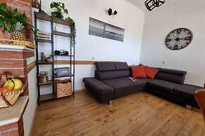 Authentic Villa With Private Pool,hot Tub,covered Terraces,panoramic V