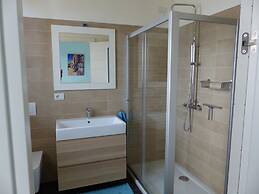 Apartment With Terrace for 4 People