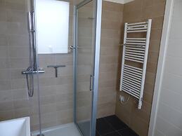 Apartment With Terrace for 4 People