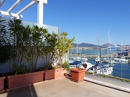 Apartment With Terrace for 4 People