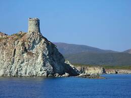 Apartment With Terrace for 4 People