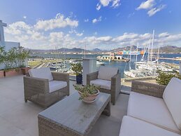 Apartment With Terrace for 4 People