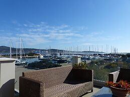 Apartment With Terrace for 4 People