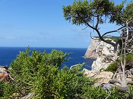 Apartment With Terrace for 4 People