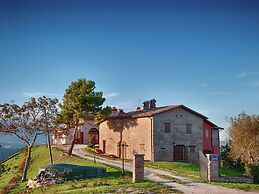 Beautiful Mansion With Pool in Sant'angelo